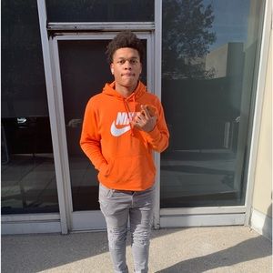 Meet your Posher, Beno